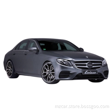 Mercedesbenz E-Klasse 2023 Gemodificeerde E 300 L Luxe benzineauto met vier deuren en vijf zitplaatsen Sedan-voertuigen